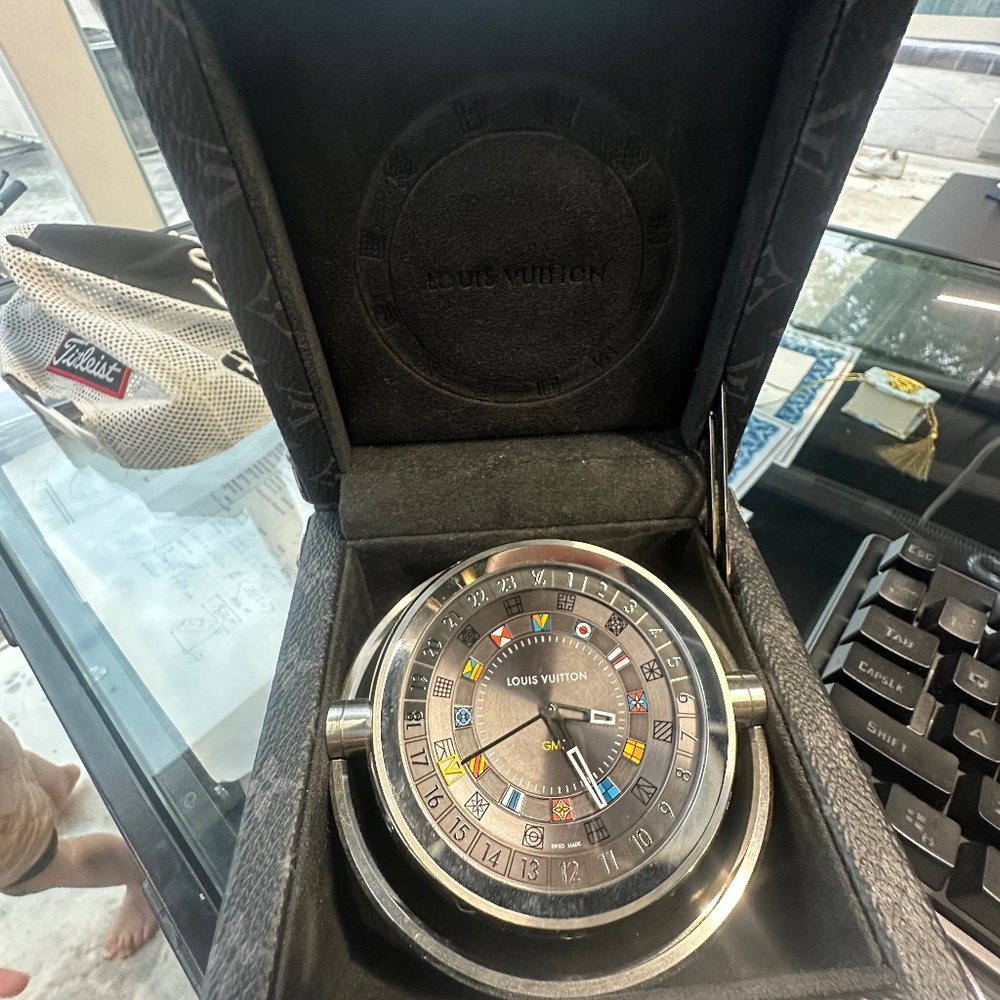 Black Louis Vuitton watch/clock